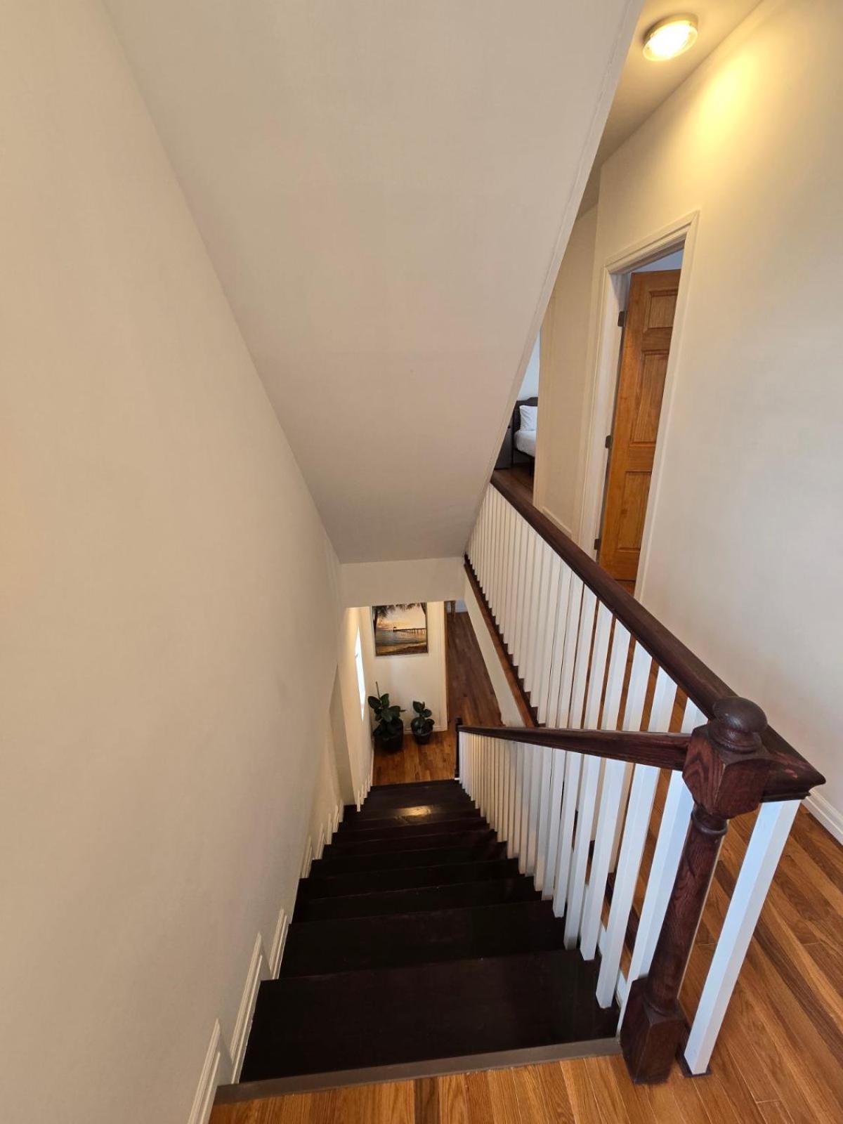 2811 Mercer Street Homestay *